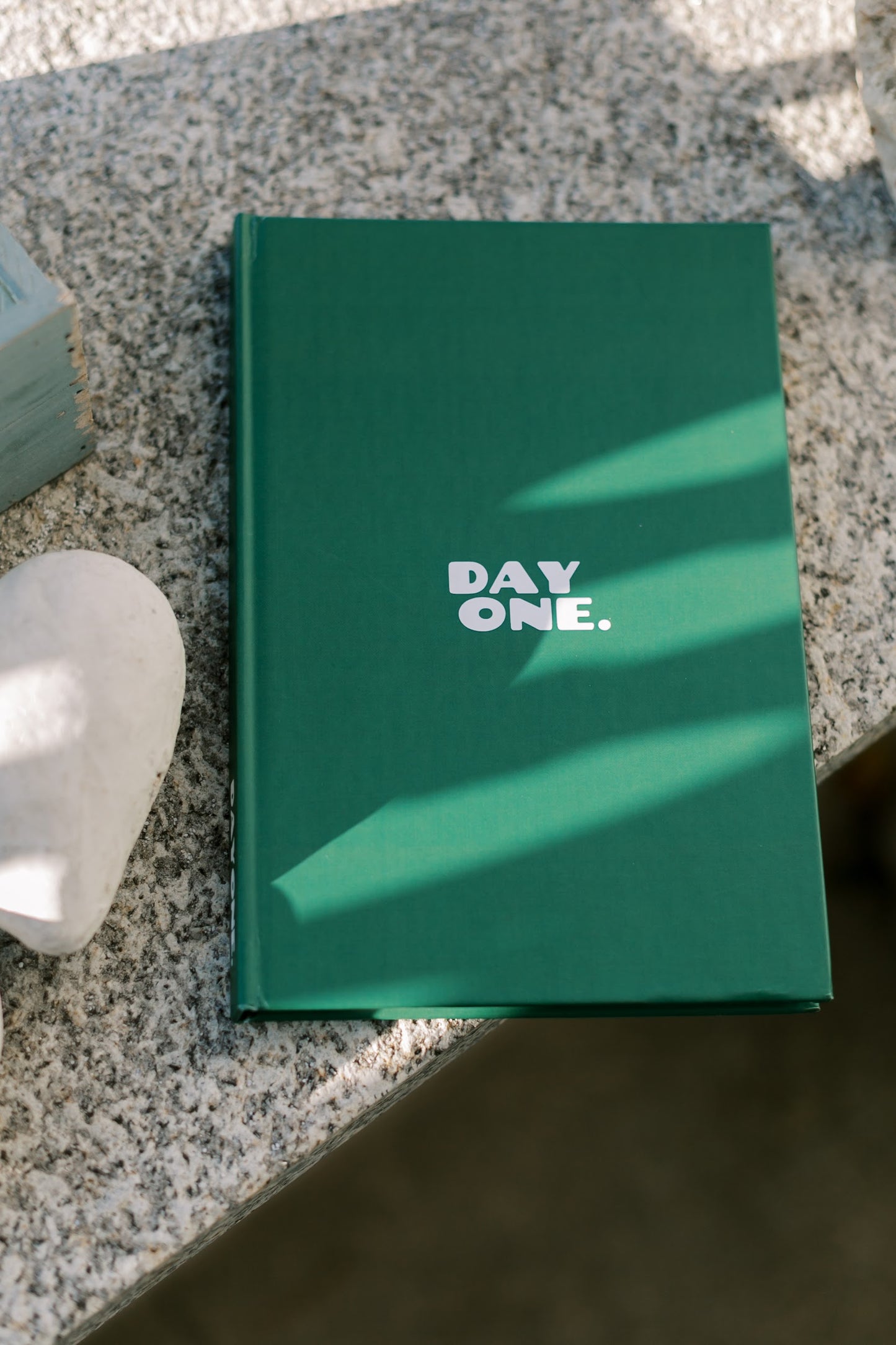 DAYONE. green
